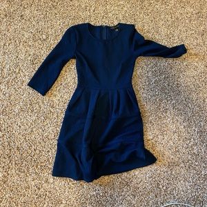 Women’s size 1 navy city studio dress